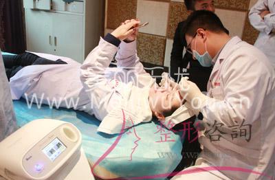 打<a href=http://www.f3bb6.cn/listinfo-790-0.html target=_blank class=infotextkey>水光針</a>