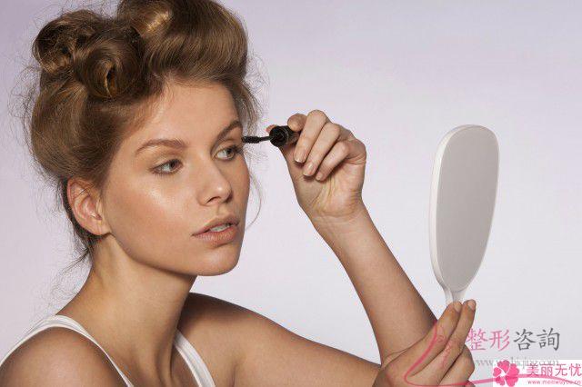 年齡大運用外切法祛眼袋能不能徹底？大約要多少錢？