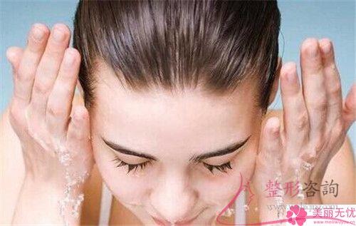 哪些辦法能較快消除臉部的青春痘？符合哪些患者？