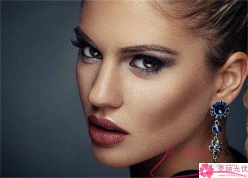 魚尾紋<a href=http://www.f3bb6.cn/listinfo-614-0.html target=_blank class=infotextkey>除皺</a>術費用貴嗎？通常來說多少錢