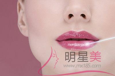 法令紋<a href=http://www.f3bb6.cn/listinfo-690-0.html target=_blank class=infotextkey>自體脂肪填充</a>圖片