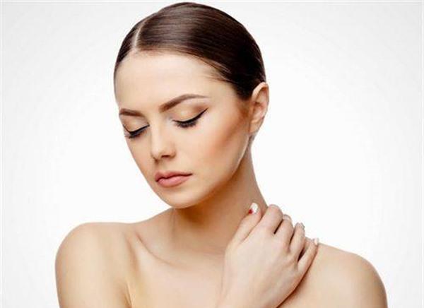 額顳部<a href=http://www.f3bb6.cn/listinfo-614-0.html target=_blank class=infotextkey>除皺</a><a href=http://www.f3bb6.cn/listinfo-780-0.html target=_blank class=infotextkey>去魚尾紋</a>價格