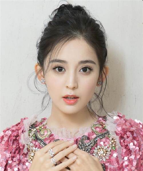 嘟嘟唇是打<a href=http://www.f3bb6.cn/listinfo-731-0.html target=_blank class=infotextkey>玻尿酸</a>嗎？嘟嘟唇是怎么做的？