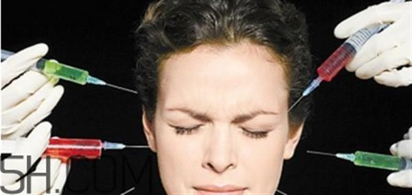 <a href=http://www.f3bb6.cn/listinfo-682-0.html target=_blank class=infotextkey>溶脂</a>針和<a href=http://www.f3bb6.cn/listinfo-631-0.html target=_blank class=infotextkey>瘦臉</a>針有什么區別？哺乳期能打<a href=http://www.f3bb6.cn/listinfo-631-0.html target=_blank class=infotextkey>瘦臉</a>針嗎？