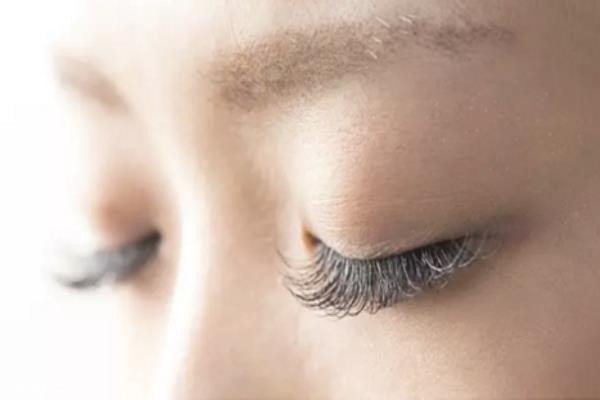 <a href=http://www.f3bb6.cn/listinfo-726-0.html target=_blank class=infotextkey>嫁接睫毛</a>一般多少錢 <a href=http://www.f3bb6.cn/listinfo-726-0.html target=_blank class=infotextkey>嫁接睫毛</a>后怎樣保持更長時間