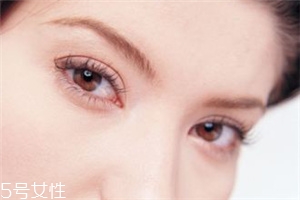 割<a href=http://www.f3bb6.cn/listinfo-724-0.html target=_blank class=infotextkey>雙眼皮</a>可能出現的癥狀 割<a href=http://www.f3bb6.cn/listinfo-724-0.html target=_blank class=infotextkey>雙眼皮</a>秋季好因為陽光弱