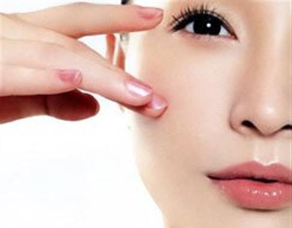 <a href=http://www.f3bb6.cn/listinfo-731-0.html target=_blank class=infotextkey>玻尿酸</a><a href=http://www.f3bb6.cn/listinfo-792-0.html target=_blank class=infotextkey>去法令紋</a>效果怎么樣呢