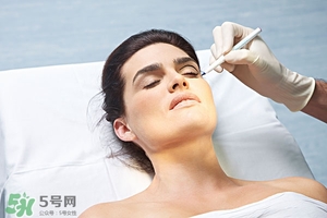 割<a href=http://www.f3bb6.cn/listinfo-724-0.html target=_blank class=infotextkey>雙眼皮</a>去醫院還是美容院 割<a href=http://www.f3bb6.cn/listinfo-724-0.html target=_blank class=infotextkey>雙眼皮</a>去哪里割好