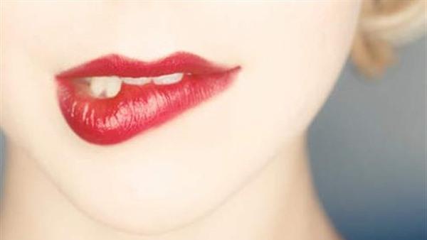 夏天油光和毛孔粗大怎么辦？怎樣控油<a href=http://www.f3bb6.cn/listinfo-789-0.html target=_blank class=infotextkey>收縮毛孔</a>