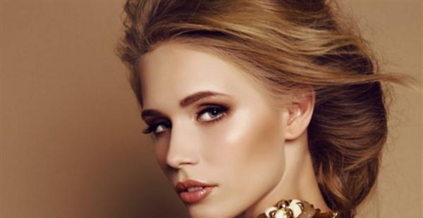 女人臉上雀斑怎么治療