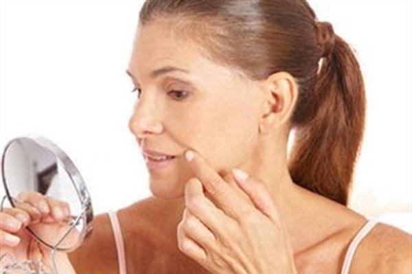 透明質酸<a href=http://www.f3bb6.cn/listinfo-792-0.html target=_blank class=infotextkey>去法令紋</a>打幾針合適