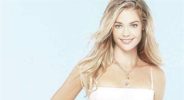 <a href=http://www.f3bb6.cn/listinfo-769-0.html target=_blank class=infotextkey>去黑頭</a>要怎么去除