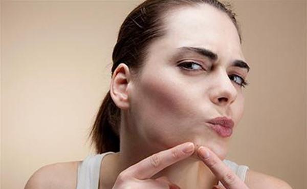 做剝脫治療<a href=http://www.f3bb6.cn/listinfo-774-0.html target=_blank class=infotextkey>去雀斑</a>要花多長(zhǎng)時(shí)間