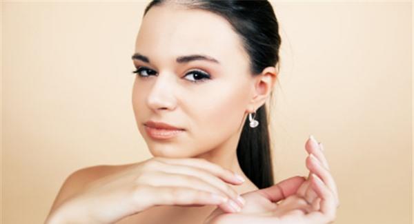 臉上怎么樣<a href=http://www.f3bb6.cn/listinfo-772-0.html target=_blank class=infotextkey>去紅血絲</a>