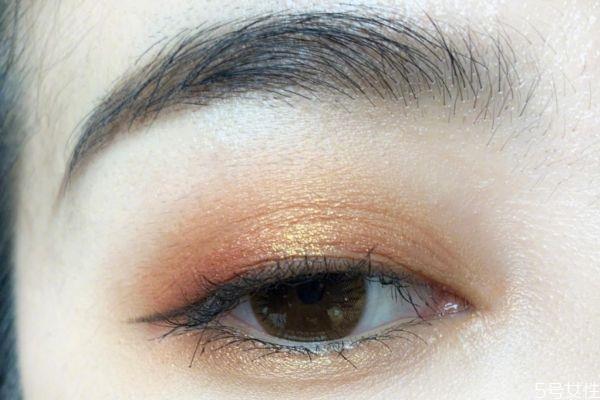 <a href=http://www.f3bb6.cn/listinfo-705-0.html target=_blank class=infotextkey>美瞳線</a>發(fā)藍(lán)可以補(bǔ)色嗎 <a href=http://www.f3bb6.cn/listinfo-705-0.html target=_blank class=infotextkey>美瞳線</a>發(fā)藍(lán)怎么辦