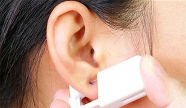 打耳洞什么季節較好 打耳洞的優等時間