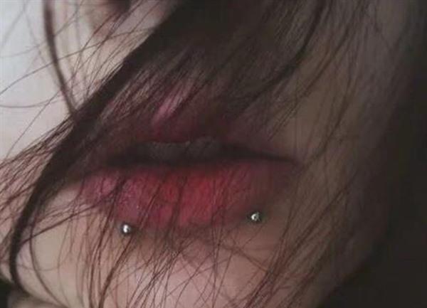 唇釘有什么含義 打唇釘?shù)慕?  style=