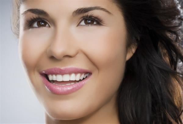 經(jīng)常貼<a href=http://www.f3bb6.cn/listinfo-724-0.html target=_blank class=infotextkey>雙眼皮</a>貼的危害