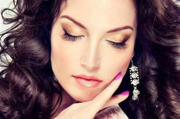 自體脂肪<a href=http://www.f3bb6.cn/listinfo-737-0.html target=_blank class=infotextkey>隆鼻</a>有哪些注意事項