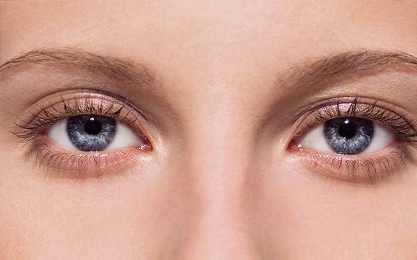 如何正確貼<a href=http://www.f3bb6.cn/listinfo-724-0.html target=_blank class=infotextkey>雙眼皮</a>貼