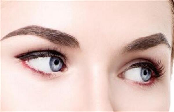怎樣讓<a href=http://www.f3bb6.cn/listinfo-724-0.html target=_blank class=infotextkey>雙眼皮</a>貼看起來更隱形