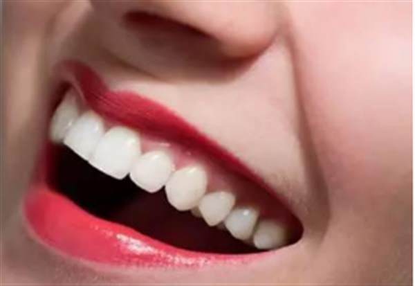 牙很黃怎么變白呢