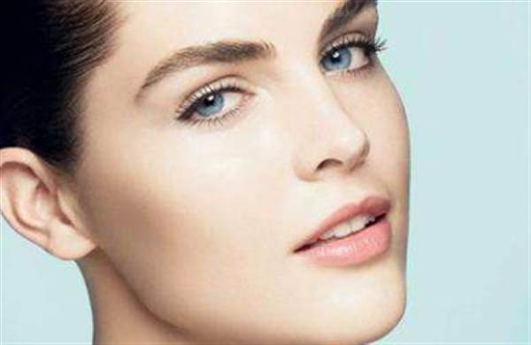 小切口<a href=http://www.f3bb6.cn/listinfo-614-0.html target=_blank class=infotextkey>除皺</a>術能夠去除抬頭紋嗎