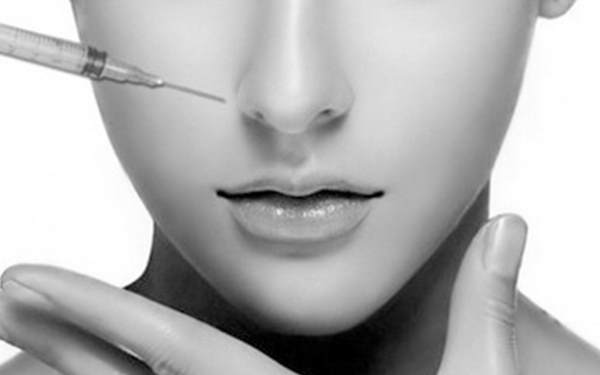 打完<a href=http://www.f3bb6.cn/listinfo-631-0.html target=_blank class=infotextkey>瘦臉</a>多久可以躺下