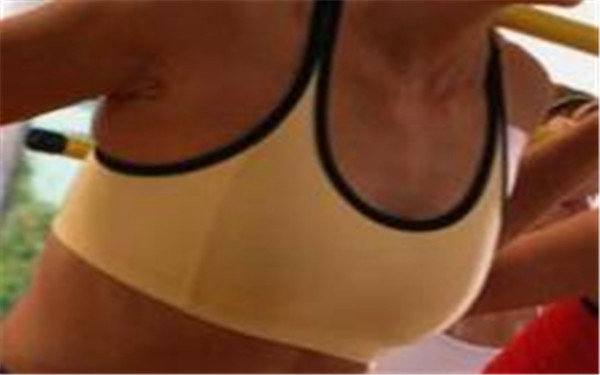 假體<a href=http://www.f3bb6.cn/listinfo-618-0.html target=_blank class=infotextkey>隆胸</a>的發展和普及