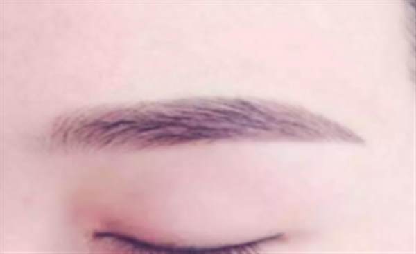 來月經適合做眉毛嗎