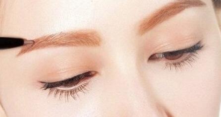 北京<a href=http://www.f3bb6.cn/listinfo-650-0.html target=_blank class=infotextkey>眉部整形</a>術后如何注意護理