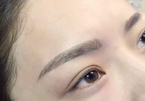 眉部<a href=http://www.f3bb6.cn/listinfo-10-0.html target=_blank class=infotextkey>整形價格</a>受什么因素影響