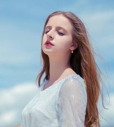 光量子<a href=http://www.f3bb6.cn/listinfo-670-0.html target=_blank class=infotextkey>脫毛</a>多少錢