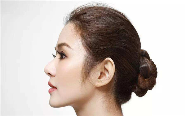 膨體<a href=http://www.f3bb6.cn/listinfo-737-0.html target=_blank class=infotextkey>隆鼻</a>失敗的表現有哪些