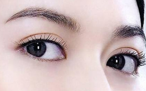 納米無痕<a href=http://www.f3bb6.cn/listinfo-724-0.html target=_blank class=infotextkey>雙眼皮</a>的消腫及護理