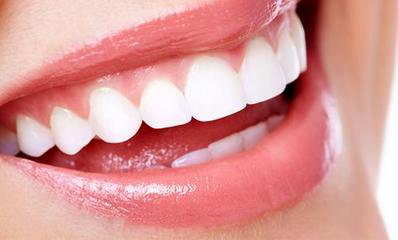 做一口<a href=http://www.f3bb6.cn/listinfo-830-0.html target=_blank class=infotextkey>美容冠</a>多少錢