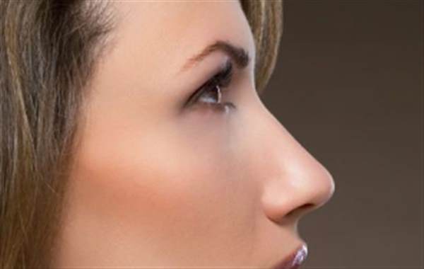 假體<a href=http://www.f3bb6.cn/listinfo-737-0.html target=_blank class=infotextkey>隆鼻</a>的5大護理事項