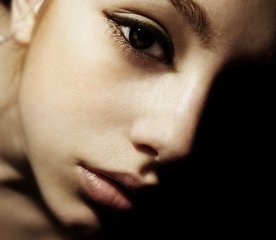 怎么有效使<a href=http://www.f3bb6.cn/listinfo-753-0.html target=_blank class=infotextkey>鼻頭縮小</a>