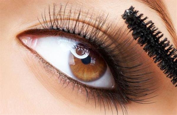 單<a href=http://www.f3bb6.cn/listinfo-724-0.html target=_blank class=infotextkey>雙眼皮</a>怎么辦變成<a href=http://www.f3bb6.cn/listinfo-724-0.html target=_blank class=infotextkey>雙眼皮</a>的方法有哪些