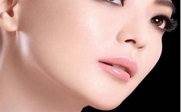 內(nèi)骨<a href=http://www.f3bb6.cn/listinfo-737-0.html target=_blank class=infotextkey>隆鼻</a>可以一輩子嗎?