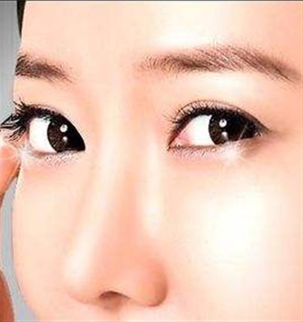 摩皺<a href=http://www.f3bb6.cn/listinfo-708-0.html target=_blank class=infotextkey>去眼袋</a>效果好嗎