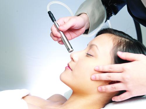 自體肋骨<a href=http://www.f3bb6.cn/listinfo-737-0.html target=_blank class=infotextkey>隆鼻</a>效果好嗎？