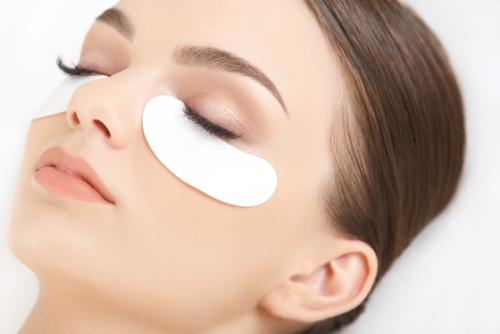 全切<a href=http://www.f3bb6.cn/listinfo-724-0.html target=_blank class=infotextkey>雙眼皮</a>后眼窩凹陷如何修復(fù)？