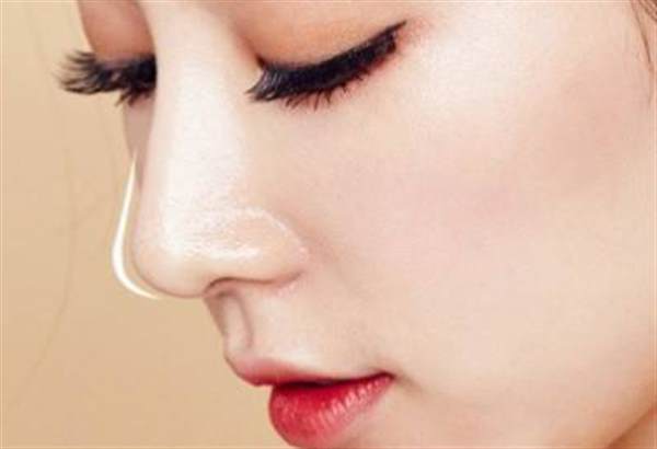 透明質酸<a href=http://www.f3bb6.cn/listinfo-737-0.html target=_blank class=infotextkey>隆鼻</a>后有哪些注意事項